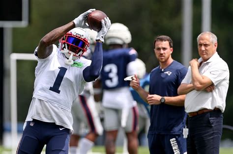 DeVante Parker among 3 Patriots missing at practice Wednesday, several others return